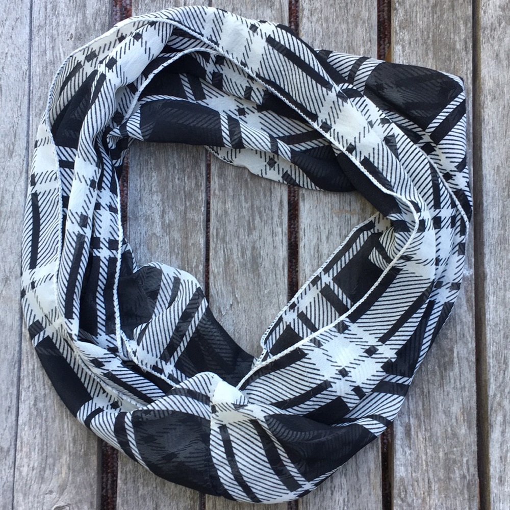 Infinity Scarf - Picture 2 of 5